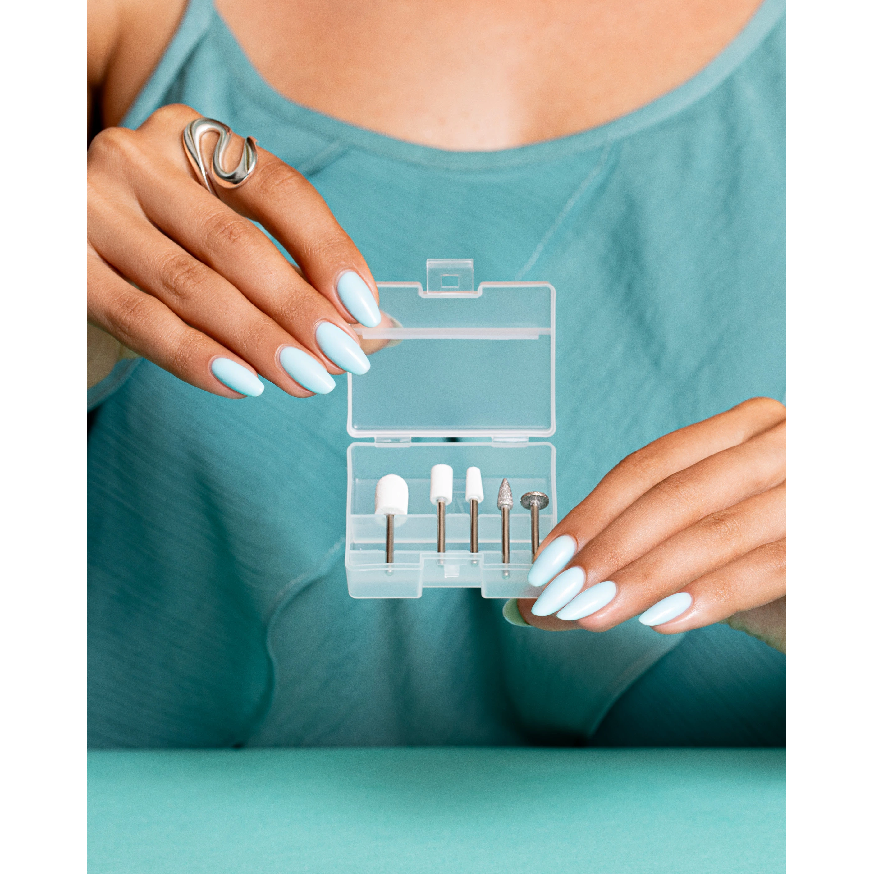 Gelish Go File Wireless E-File Portable Rechargeable (FREE 12 Bits Plus 6 Sanding Bands)