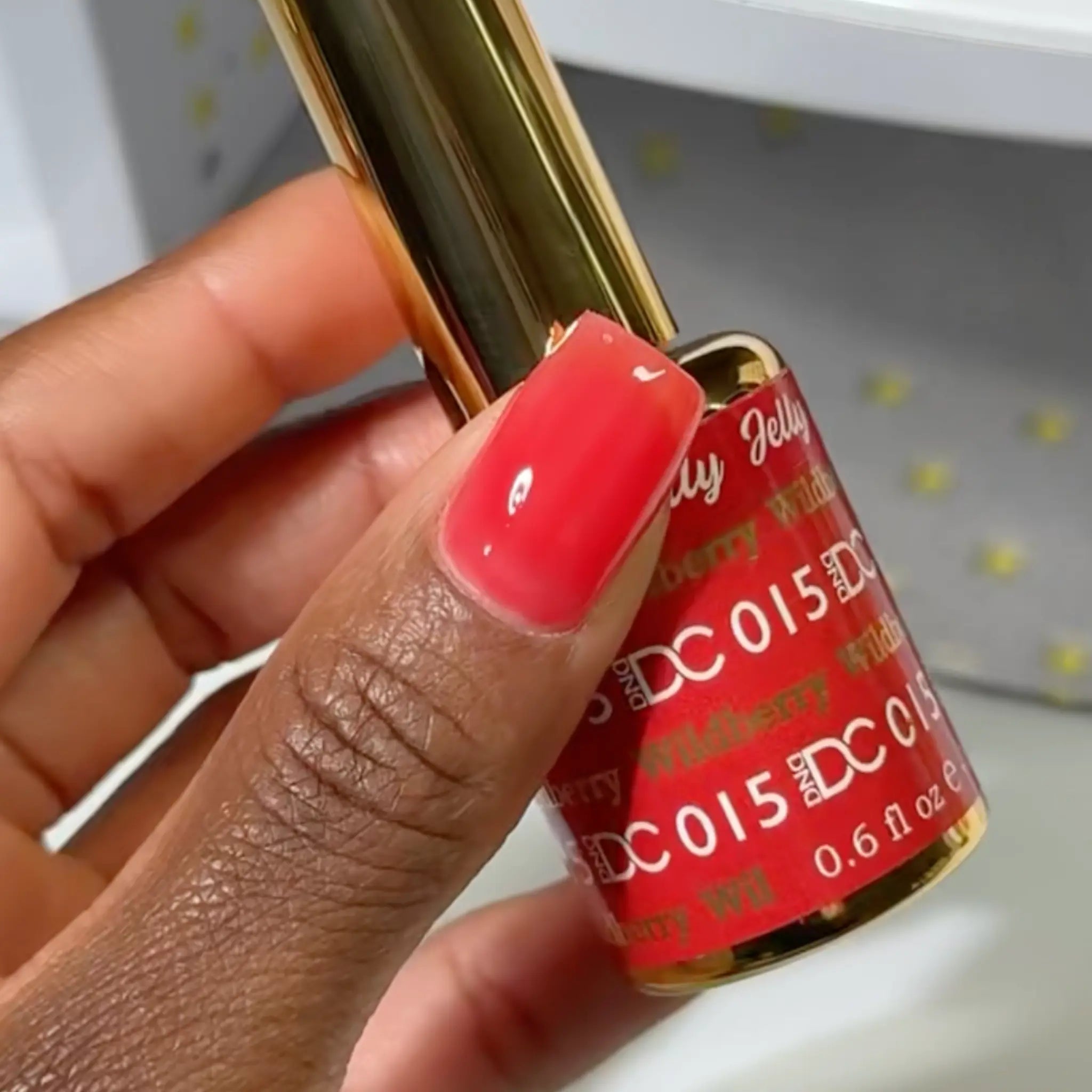 DND DC All My Jelly Gel Polish – #015 Wildberry (0.6oz / 18ml) – NEW 2026