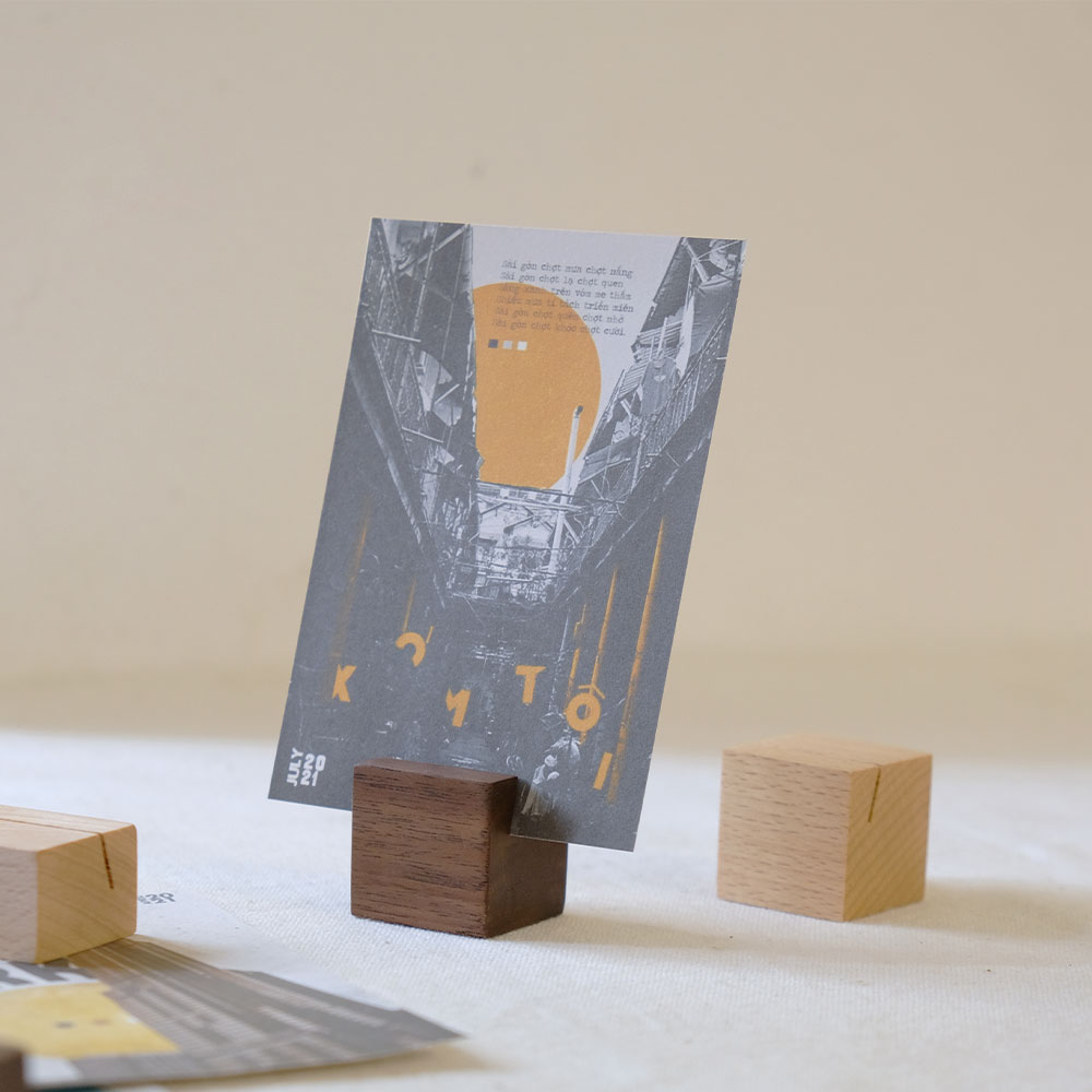 Wooden Card or Photo Portrait Holders